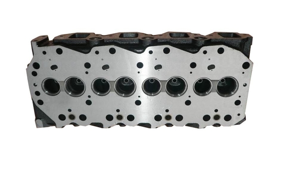 自動車エンジン部品 エンジンシリンダーヘッド TD27 OEM標準サイズ